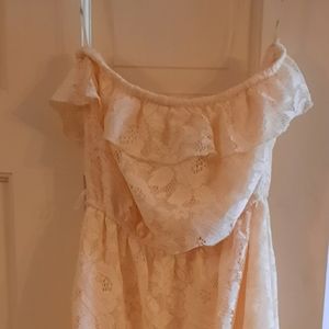 Trixxi- ivory colored sleeveless dress